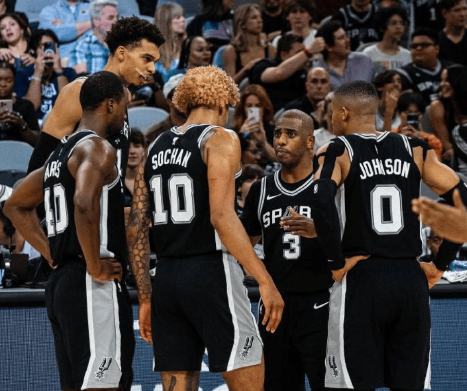 意天空：埃尔莫索伤愈复出，预计将在罗马对阵那不勒斯时首发（意天空：埃尔莫索伤愈归来，罗马对阵那不勒斯或将首发出场）