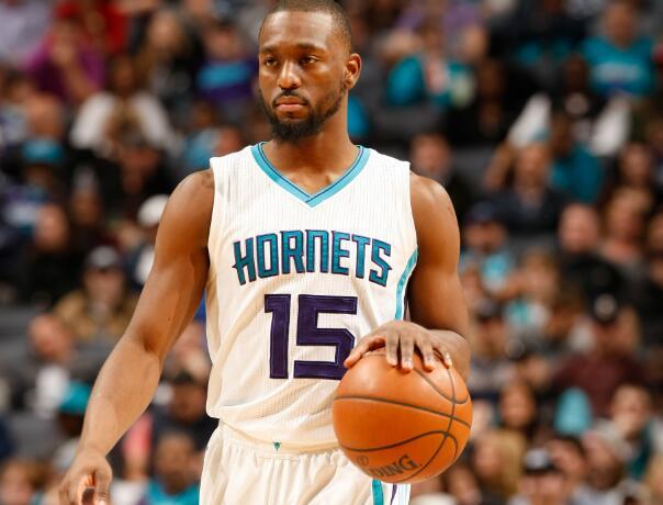 沙尔克战术重整后焕然一新（战术洗牌让沙尔克脱胎换骨）