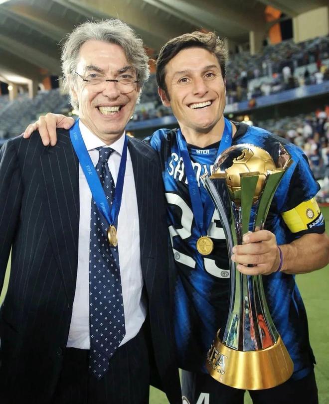 再见！大连外援社媒发文自宣离队，曾效力阿贾克斯，两队友送祝福（告别大连！外援社媒宣布离队，曾效力阿贾克斯，两位队友送上祝福）