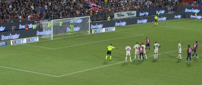 年轻后卫防守稳健，未来可期