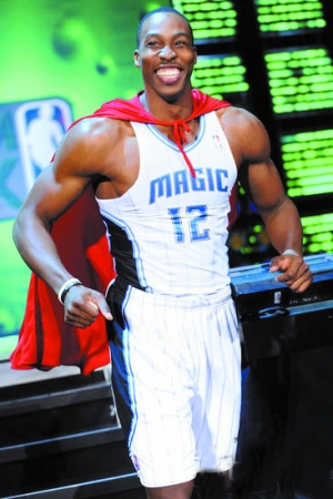 浓眉砍29分8篮板，昨日对阵雷霆仅得2分，独行侠轻取火箭（独行侠轻松击败火箭，浓眉反弹砍下29分8篮板，前一日对雷霆仅得2分）