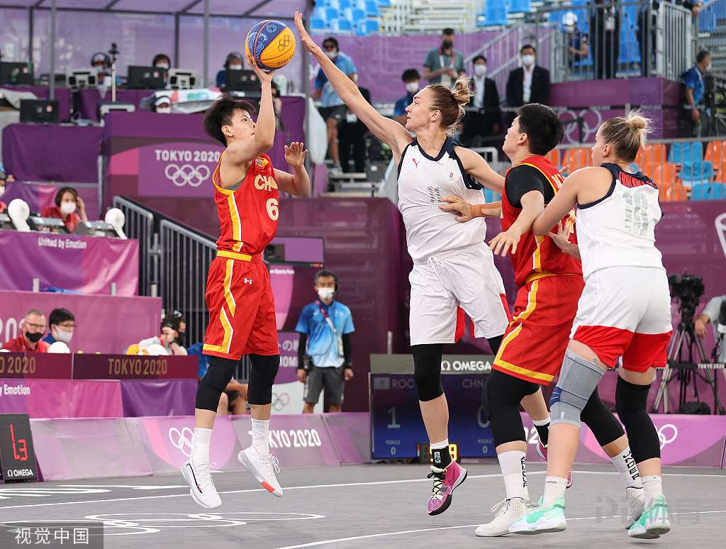 纽卡斯尔新援前锋表现不佳，转会费花销巨大，球队成绩欠佳。（重金引援未见成效：纽卡斯尔锋线新援低迷，战绩不理想）