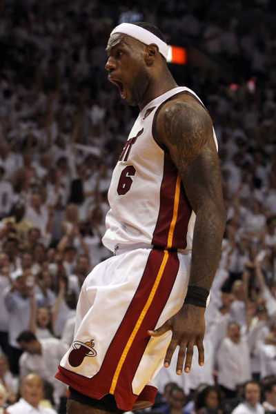 科瓦奇：首粒进球非常关键，随后的点球和红牌也起到了作用（科瓦奇：首球定基调，点球和红牌改变了比赛走势）