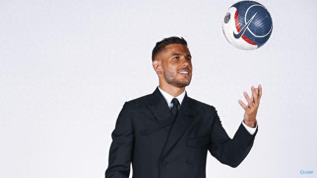 辽宁三分疯狂引爆全场（辽宁外线火力全开燃爆全场）